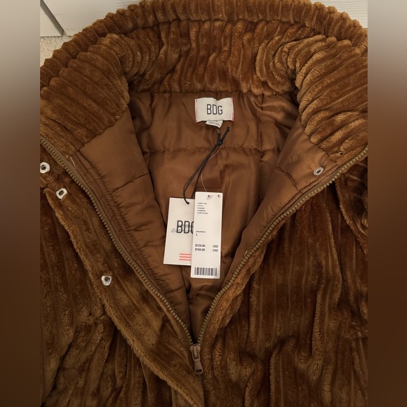 Urban Outfitters (BDG) Cropped Jacket in Brown - never worn, new with tags - Picture 3 of 3